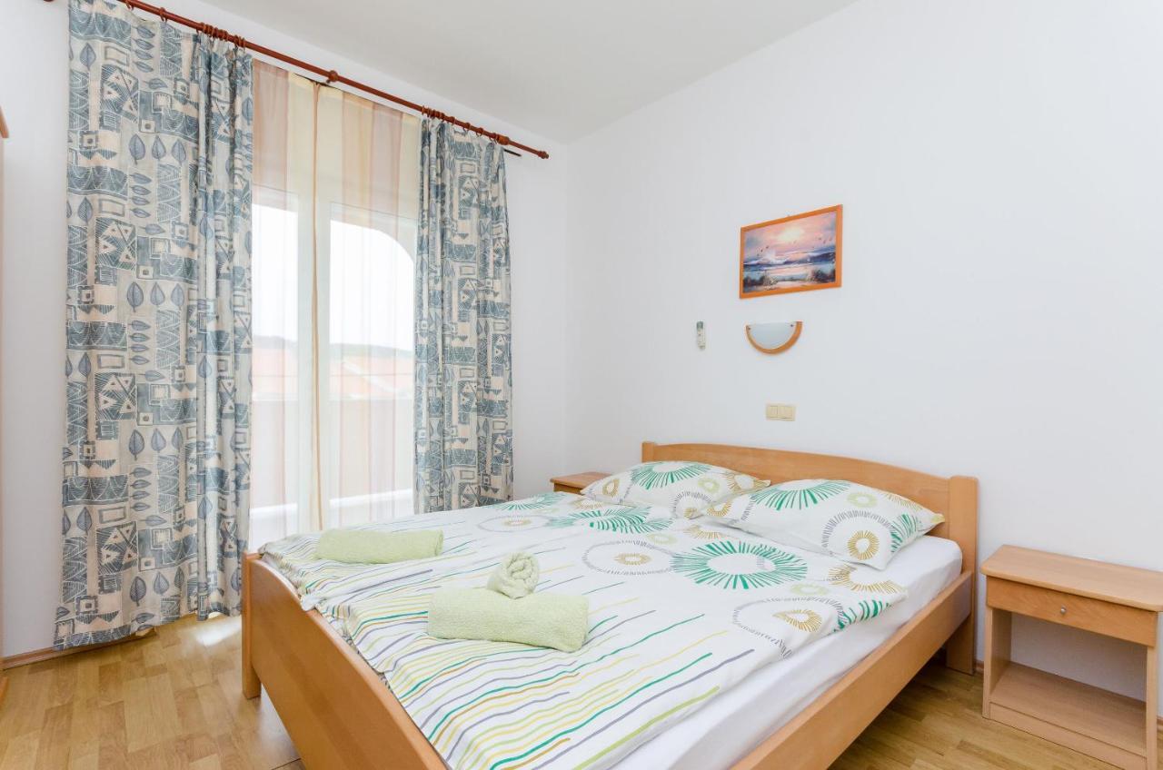 Apartament And Ljubica *