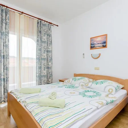 Apartments And Room Ljubica Lopar Extérieur photo
