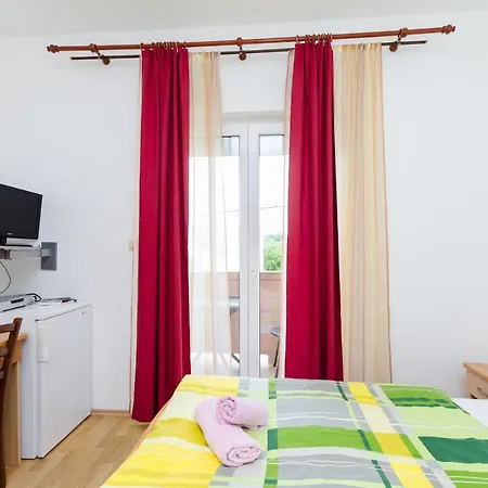Apartments And Room Ljubica Lopar Extérieur photo