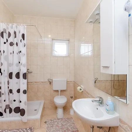 Apartments And Room Ljubica Lopar Extérieur photo