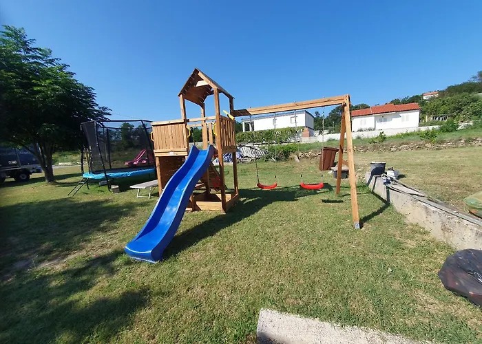 Apartments And Room Ljubica