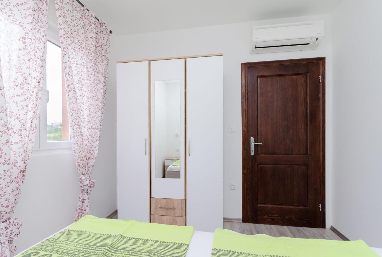 And Ljubica Apartment Lopar